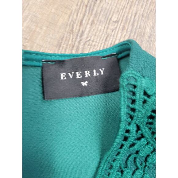 Everly Emerald Green Lace Trip V Neck Large Dress - Picture 4 of 5